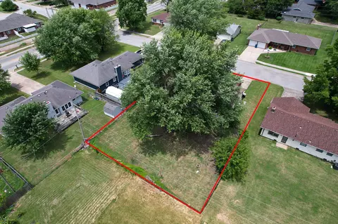 1216 W Edgewood St, Springfield, MO 65807 photo 9