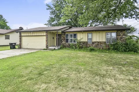 1216 W Edgewood St, Springfield, MO 65807 photo 6