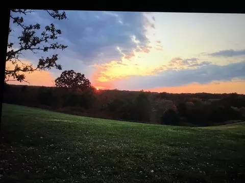 858 Kimberlin Mill Rd, Clever, MO 65631