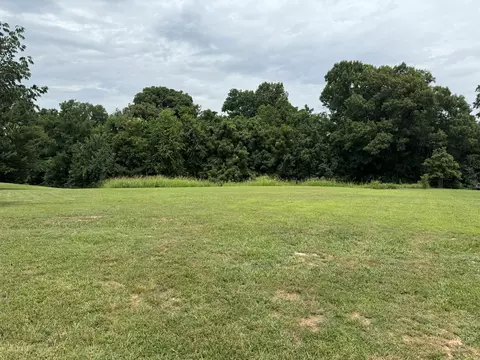 2548 N Arrow Ln, Springfield, MO 65802