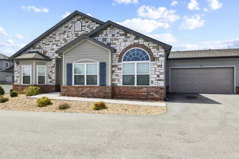 115 Rue De Villas Cir, Branson, MO 65616 photo 2