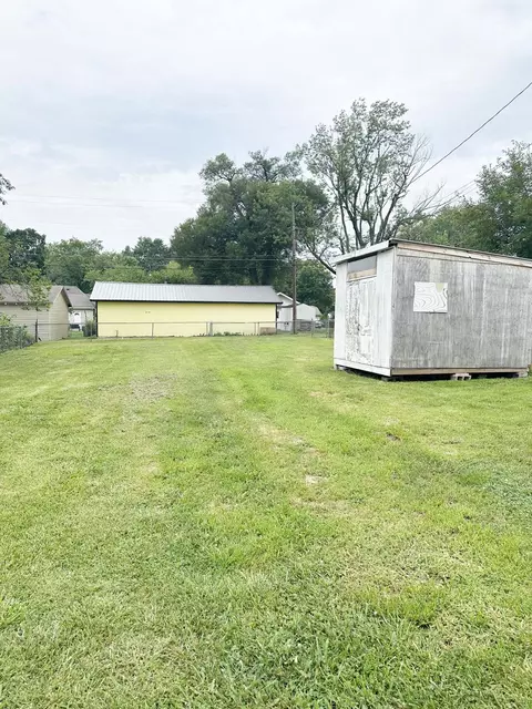 2115 N Weller Ave, Springfield, MO 65803 photo 23