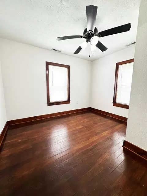 2115 N Weller Ave, Springfield, MO 65803 photo 20