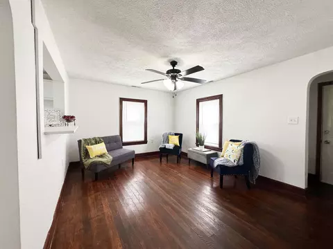 2115 N Weller Ave, Springfield, MO 65803 photo 8