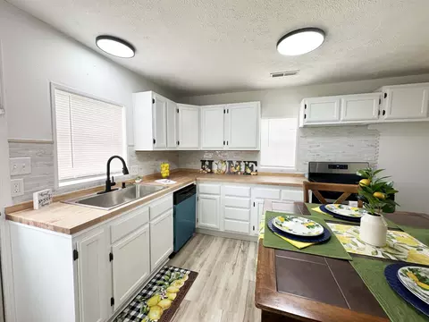 2115 N Weller Ave, Springfield, MO 65803 photo 12