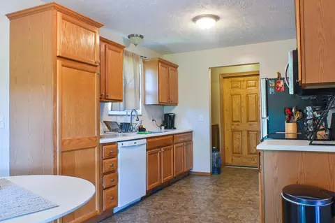 612 S Lipscomb Dr, Republic, MO 65738 photo 9