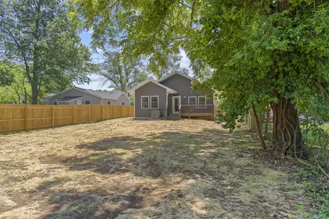 3219 W Madison St, Springfield, MO 65802 photo 2