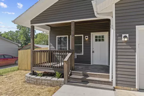 3219 W Madison St, Springfield, MO 65802 photo 12