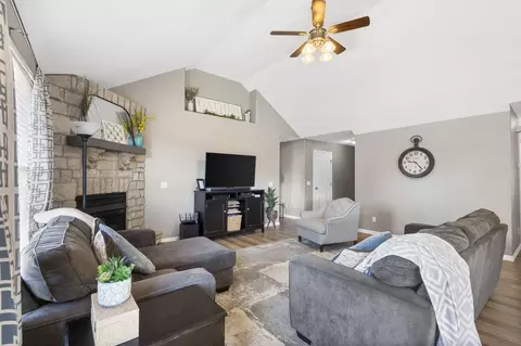 1108 E Torrey Pines Dr, Ozark, MO 65721 photo 6