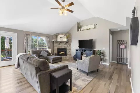 1108 E Torrey Pines Dr, Ozark, MO 65721 photo 5