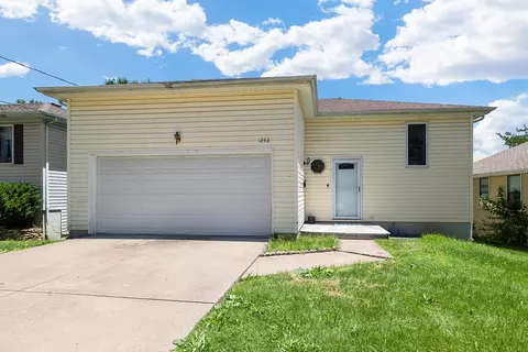 1252 S New Ave, Springfield, MO 65807