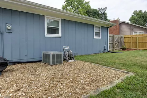 1430 S Catalina Ave, Springfield, MO 65804 photo 24
