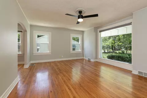 860 S Rogers Ave, Springfield, MO 65804 photo 6