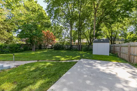 860 S Rogers Ave, Springfield, MO 65804 photo 23