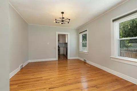 860 S Rogers Ave, Springfield, MO 65804 photo 8