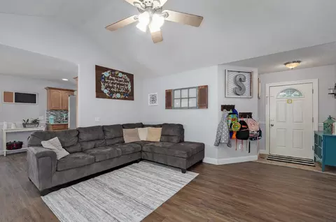 314 N Cherokee Trl, Clever, MO 65631 photo 8