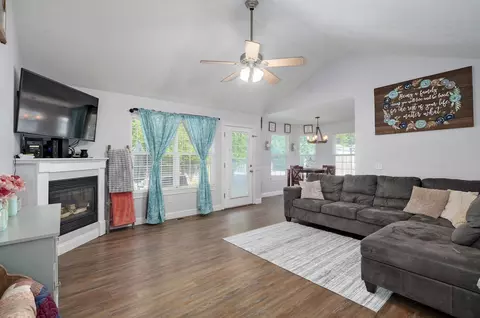 314 N Cherokee Trl, Clever, MO 65631 photo 9