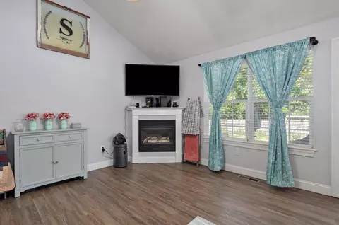 314 N Cherokee Trl, Clever, MO 65631 photo 7