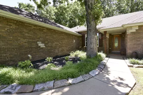 1998 S Johns Ln, Nixa, MO 65714 photo 2