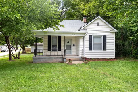2160 N Campbell Ave, Springfield, MO 65803