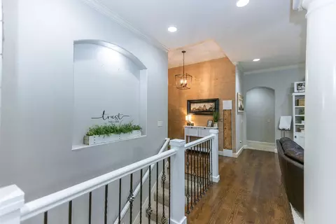 1091 W Shadowlawn St, Springfield, MO 65810 photo 7