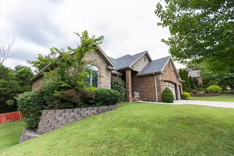 1091 W Shadowlawn St, Springfield, MO 65810 photo 2