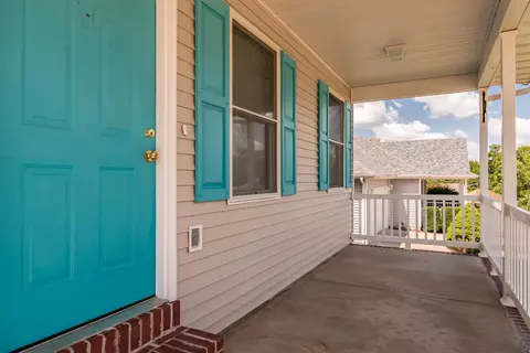 712 E Saint Charles St, Ozark, MO 65721 photo 3