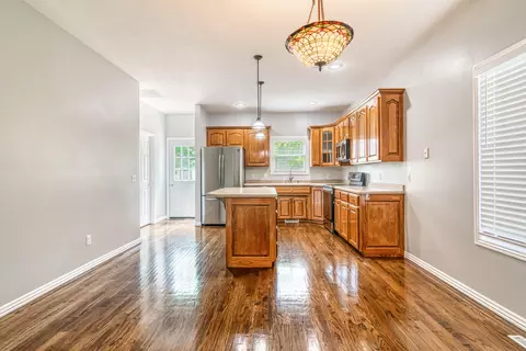 712 E Saint Charles St, Ozark, MO 65721 photo 10