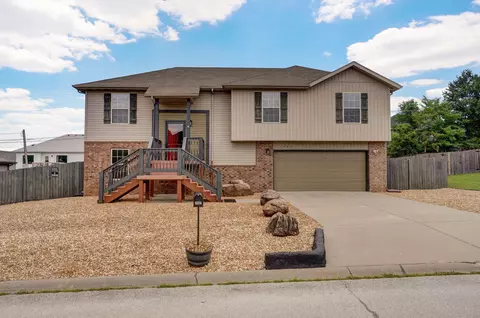 1307 W Robin St, Ozark, MO 65721 photo 1
