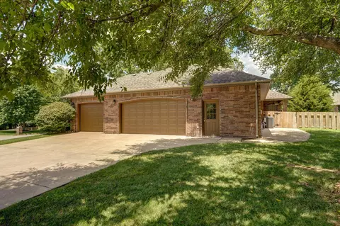 723 E Meramec Ln, Nixa, MO 65714 photo 4