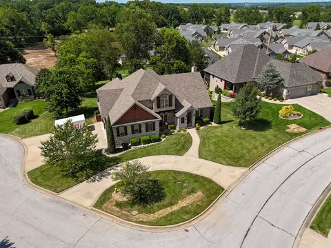 807 E Cork Ct, Nixa, MO 65714 photo 2