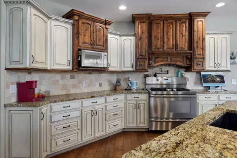 807 E Cork Ct, Nixa, MO 65714 photo 20