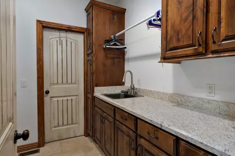 807 E Cork Ct, Nixa, MO 65714 photo 34
