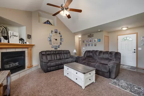 978 S Hedge Dr, Nixa, MO 65714 photo 17