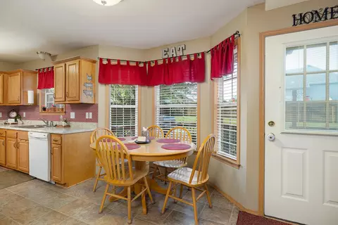 978 S Hedge Dr, Nixa, MO 65714 photo 5
