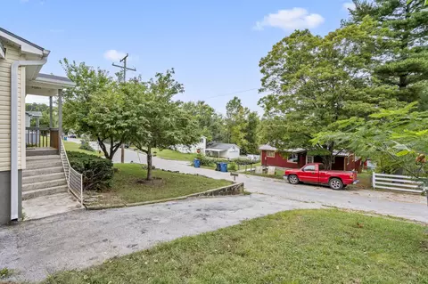 904 S 5th St, Ozark, MO 65721 photo 5