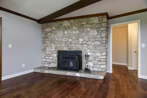 4875 E Cimarron Ln, Springfield, MO 65803 photo 8