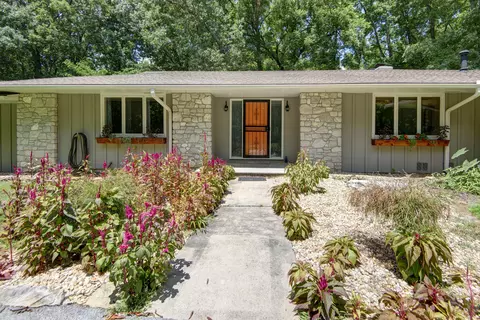 4875 E Cimarron Ln, Springfield, MO 65803 photo 3