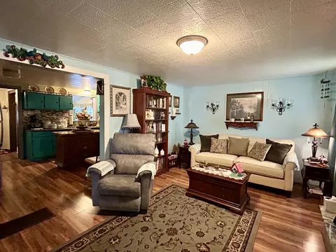 604 Hancock St, Ava, MO 65608 photo 3