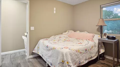 218 S Oak Ave, Aurora, MO 65605 photo 12