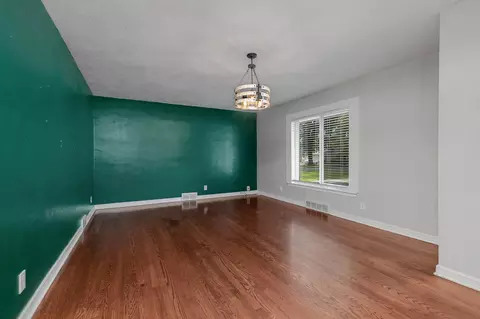 1421 S Marlan Ave, Springfield, MO 65804 photo 5