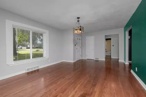 1421 S Marlan Ave, Springfield, MO 65804 photo 6