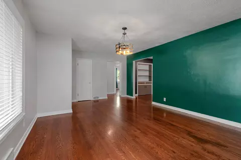 1421 S Marlan Ave, Springfield, MO 65804 photo 7