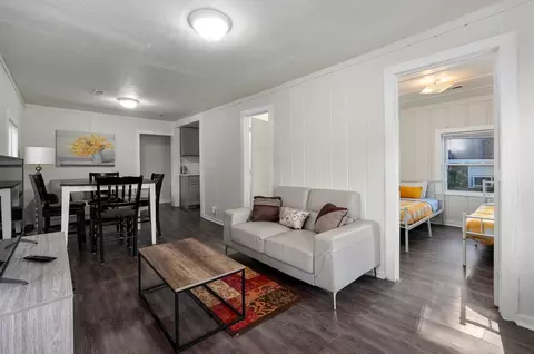 513 W College St, Branson, MO 65616 photo 5