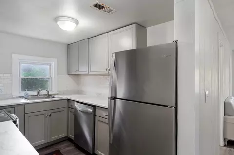 513 W College St, Branson, MO 65616 photo 11