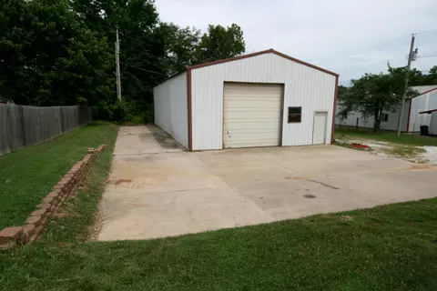 1906 S 14th Ave, Ozark, MO 65721 photo 3