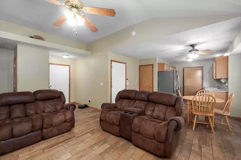 4372 W Madison St, Springfield, MO 65802 photo 8
