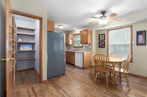 4372 W Madison St, Springfield, MO 65802 photo 9