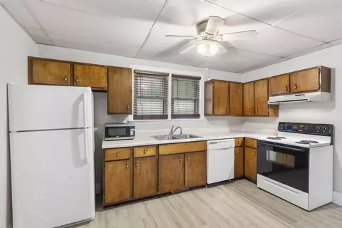 915 W Turner St, Springfield, MO 65803 photo 10