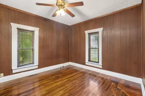 915 W Turner St, Springfield, MO 65803 photo 15